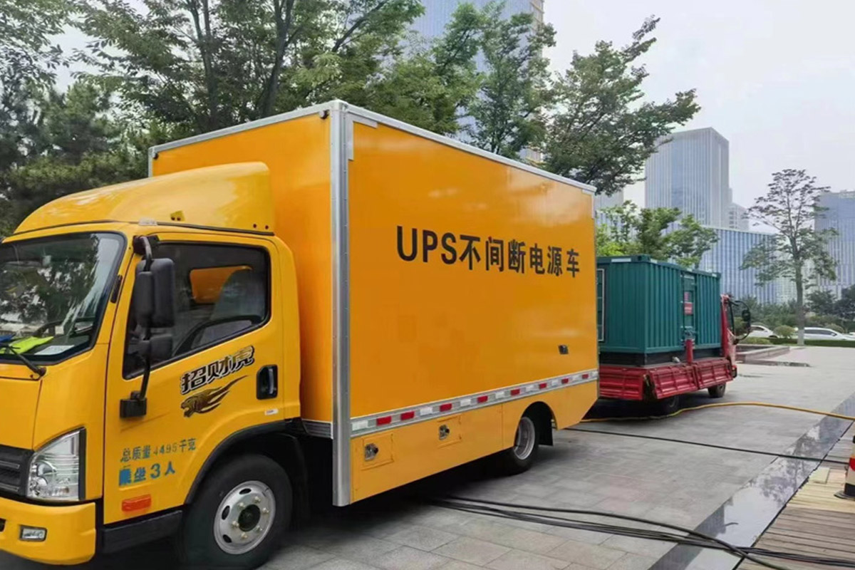 渭滨发电机租赁施工现场